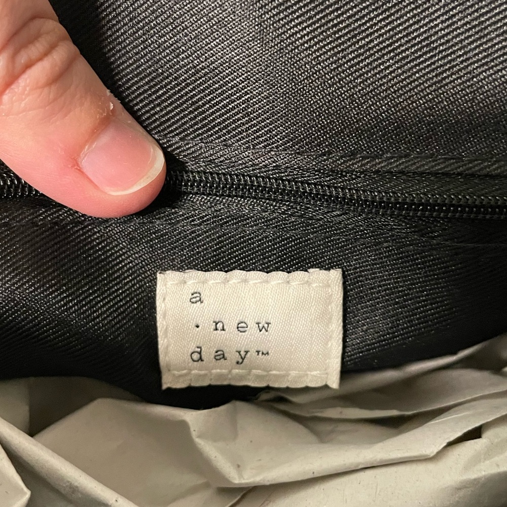 NEW Gray/Silver Backpack - Picture 5 of 6